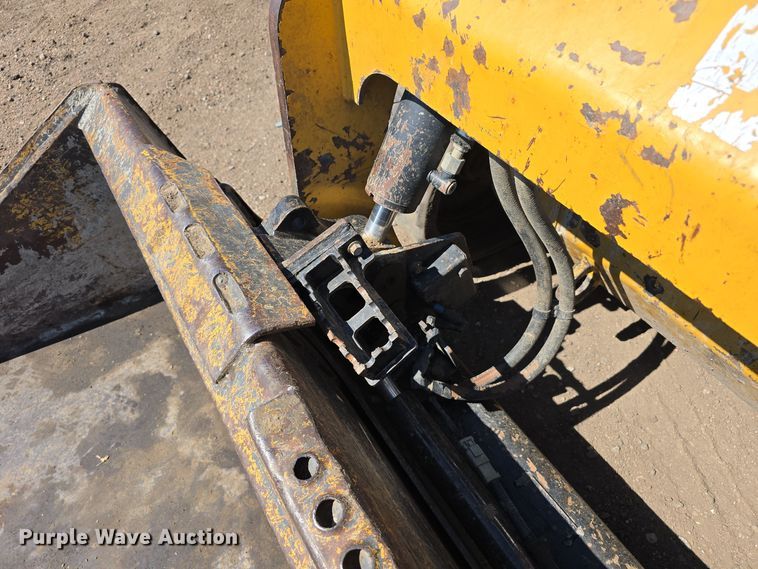 image for item DO5477 2015 Caterpillar 259D tracked skid steer loader