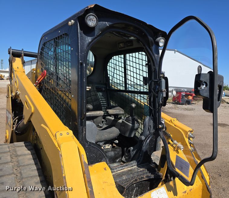 image for item DO5477 2015 Caterpillar 259D tracked skid steer loader