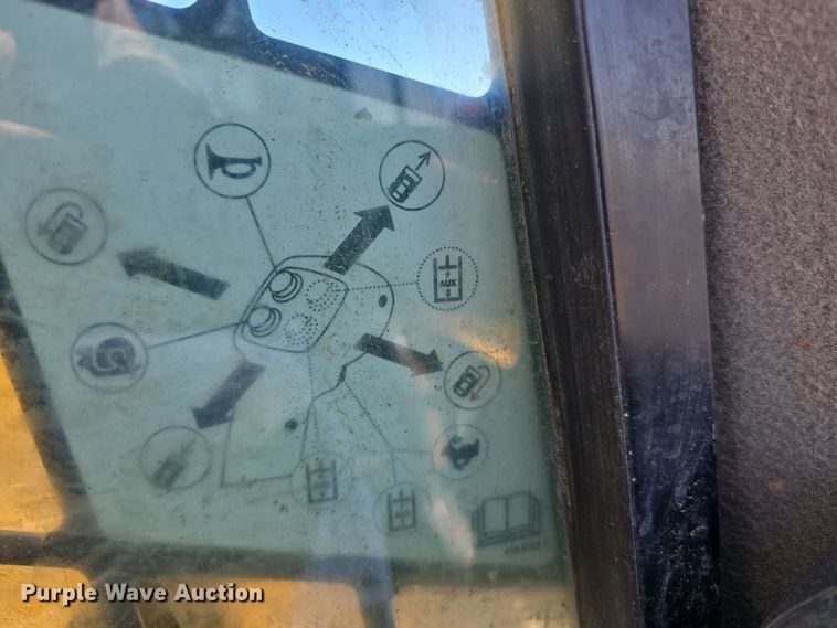 image for item DO5477 2015 Caterpillar 259D tracked skid steer loader