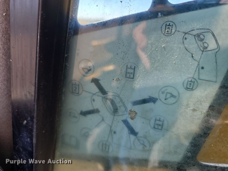 image for item DO5477 2015 Caterpillar 259D tracked skid steer loader