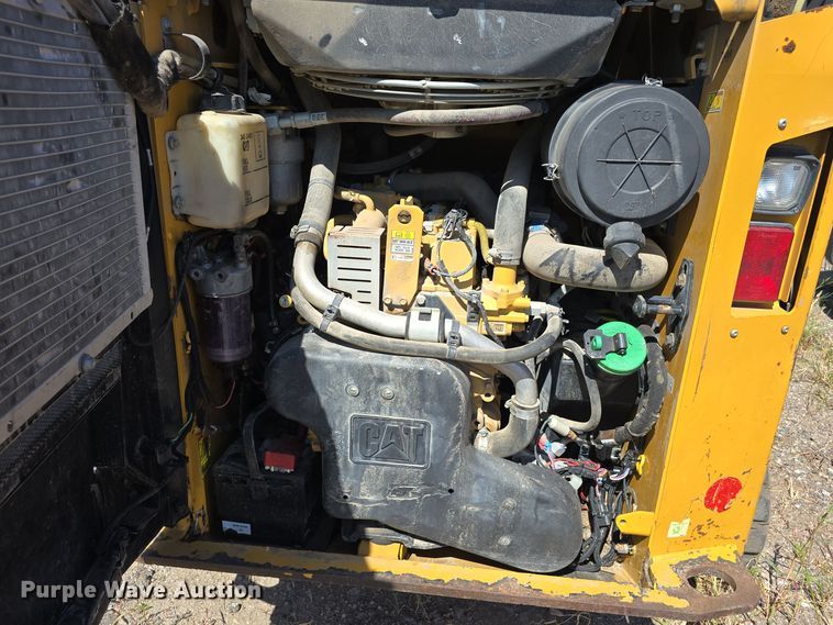 image for item DO5477 2015 Caterpillar 259D tracked skid steer loader