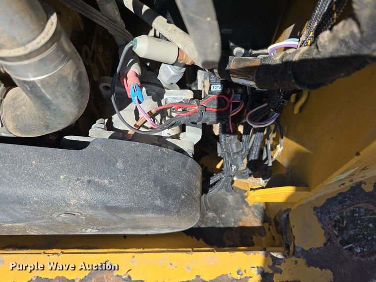 image for item DO5477 2015 Caterpillar 259D tracked skid steer loader