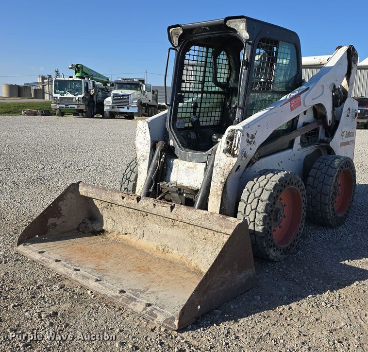 image for item DO5529 2016 Bobcat S750 skid steer loader