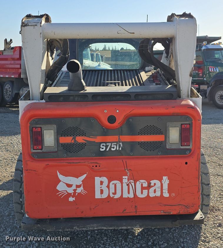 image for item DO5529 2016 Bobcat S750 skid steer loader
