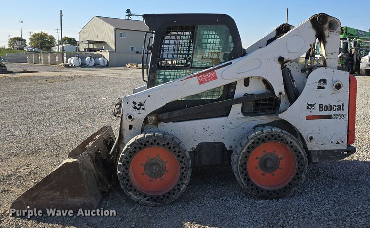image for item DO5529 2016 Bobcat S750 skid steer loader