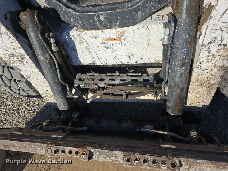image for item DO5529 2016 Bobcat S750 skid steer loader