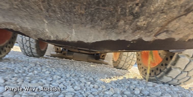 image for item DO5529 2016 Bobcat S750 skid steer loader