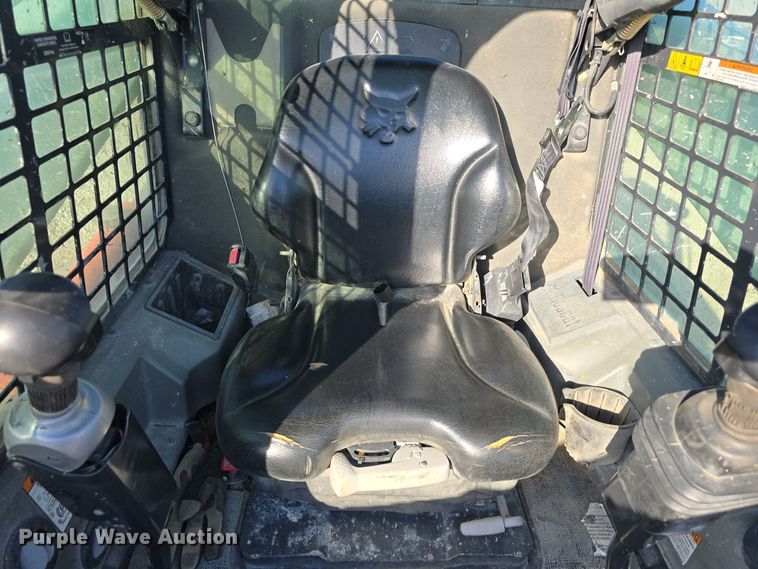 image for item DO5529 2016 Bobcat S750 skid steer loader