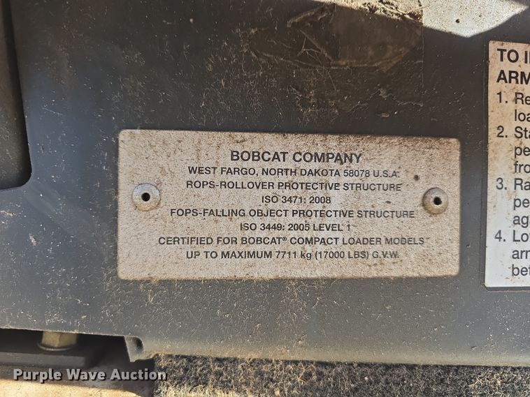 image for item DO5529 2016 Bobcat S750 skid steer loader