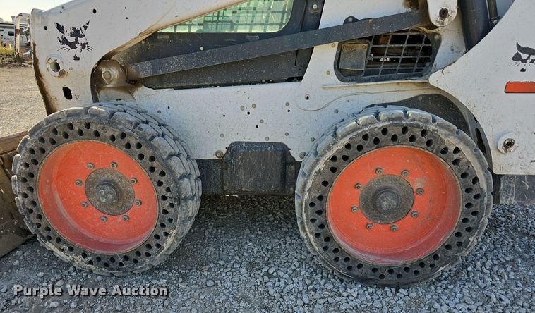 image for item DO5529 2016 Bobcat S750 skid steer loader