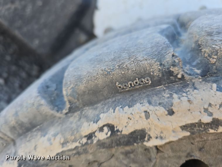 image for item DO5529 2016 Bobcat S750 skid steer loader