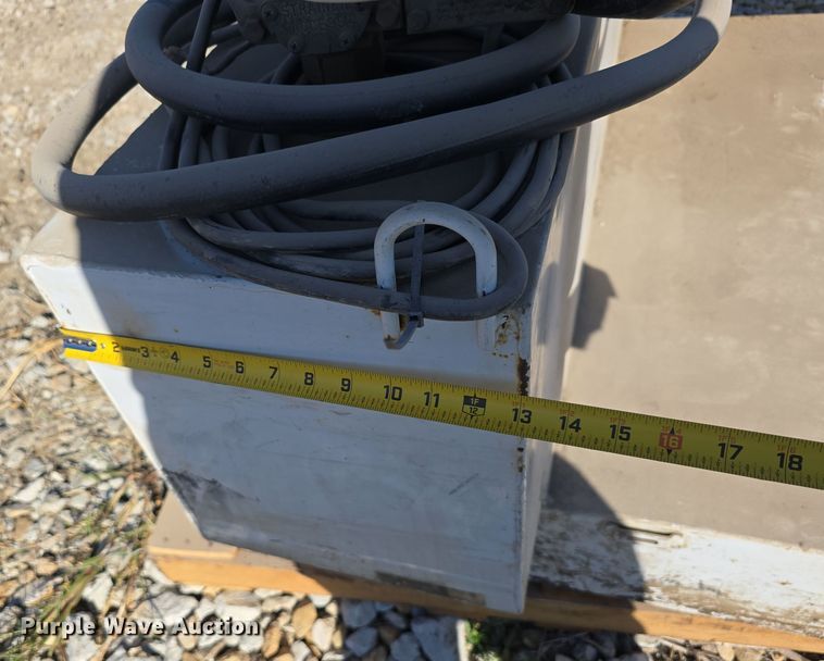 image for item DO5530 (2) auxiliary fuel tanks