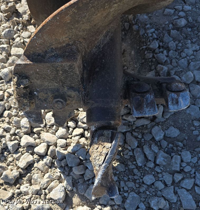 image for item DO5531 Lowe Manufacturing Company 1650E skid steer auger