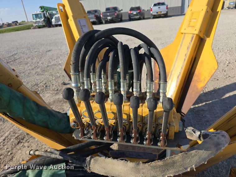 image for item DO5532 Dutchmaster Nurseries 480 1 skid steer tree spade