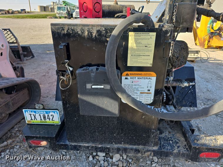 image for item DO5533 CimLine 110 melter applicator