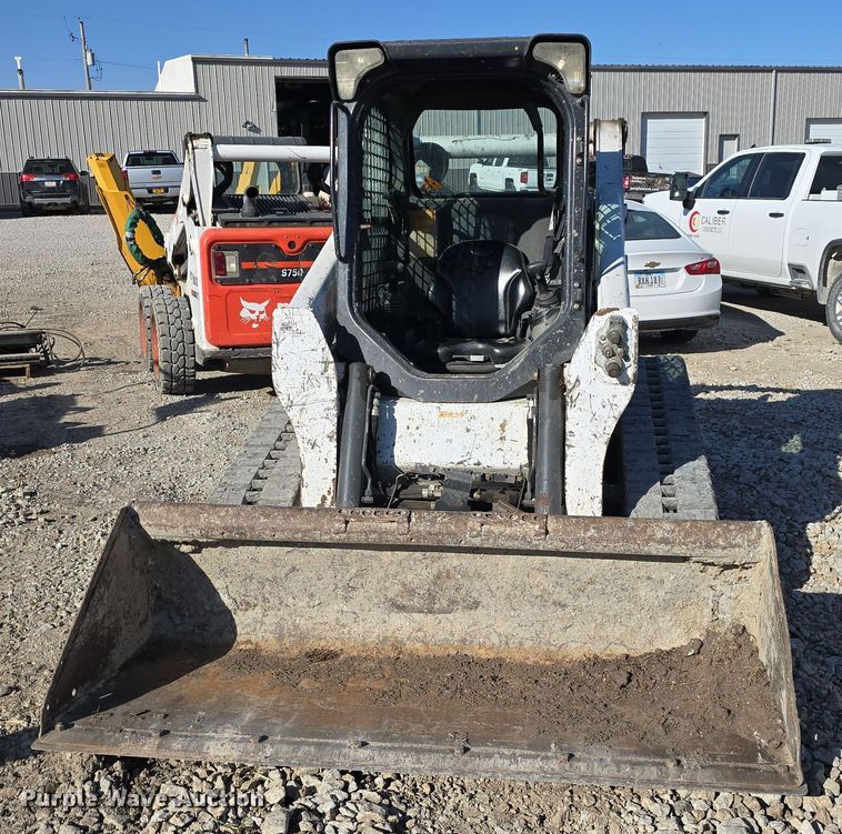 image for item DO5534 2015 Bobcat T650 tracked skid steer loader