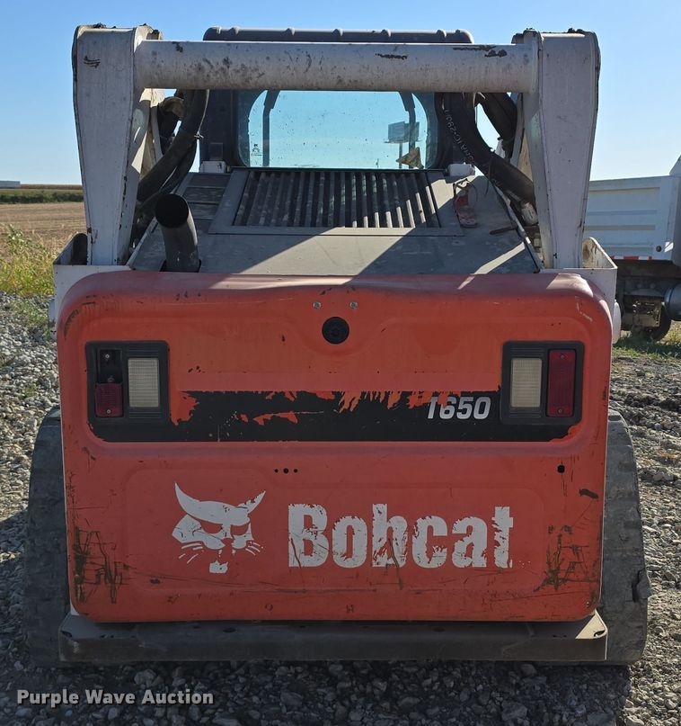 image for item DO5534 2015 Bobcat T650 tracked skid steer loader