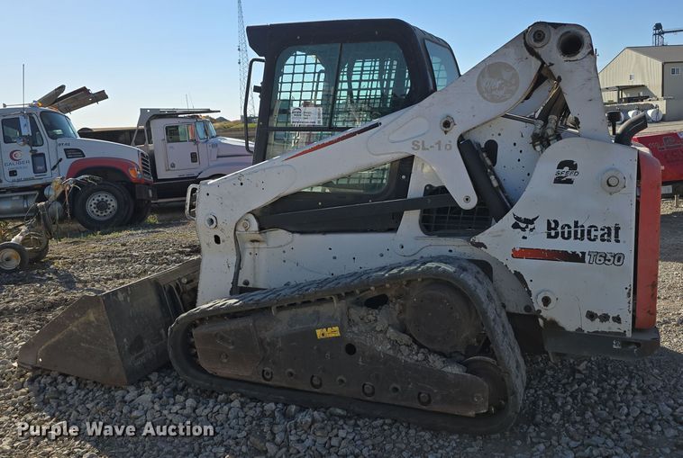 image for item DO5534 2015 Bobcat T650 tracked skid steer loader