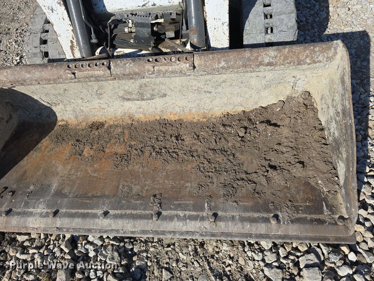 image for item DO5534 2015 Bobcat T650 tracked skid steer loader