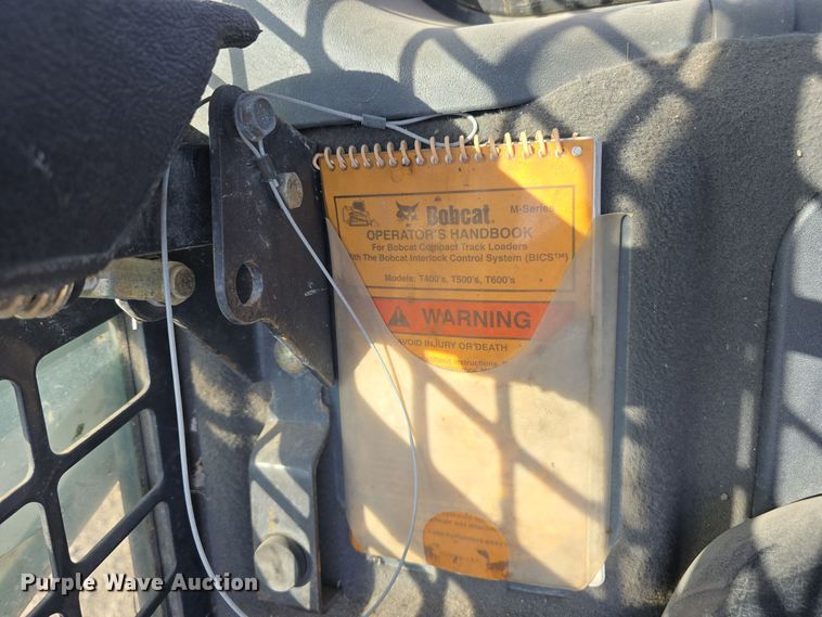 image for item DO5534 2015 Bobcat T650 tracked skid steer loader