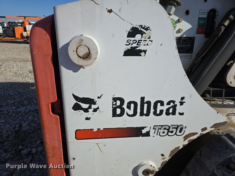 image for item DO5534 2015 Bobcat T650 tracked skid steer loader