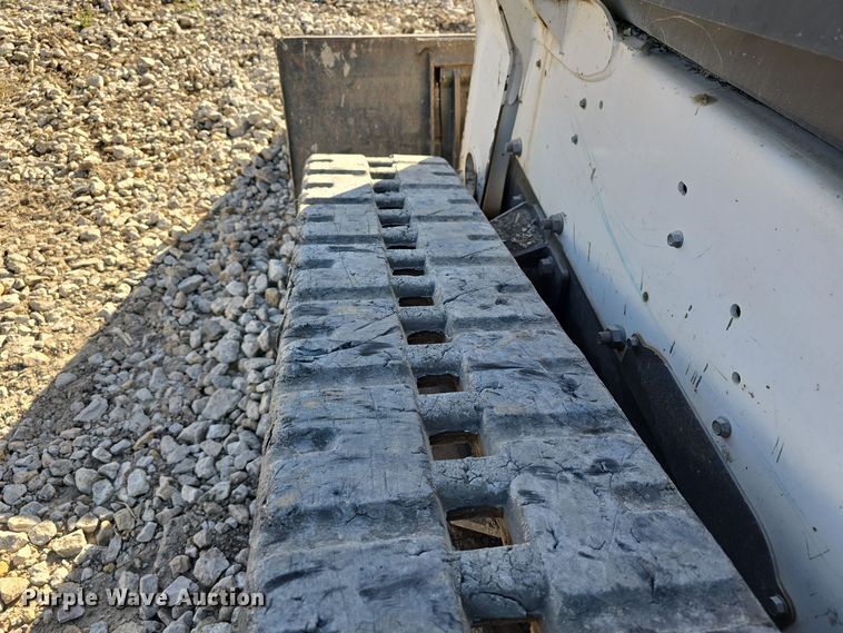 image for item DO5534 2015 Bobcat T650 tracked skid steer loader