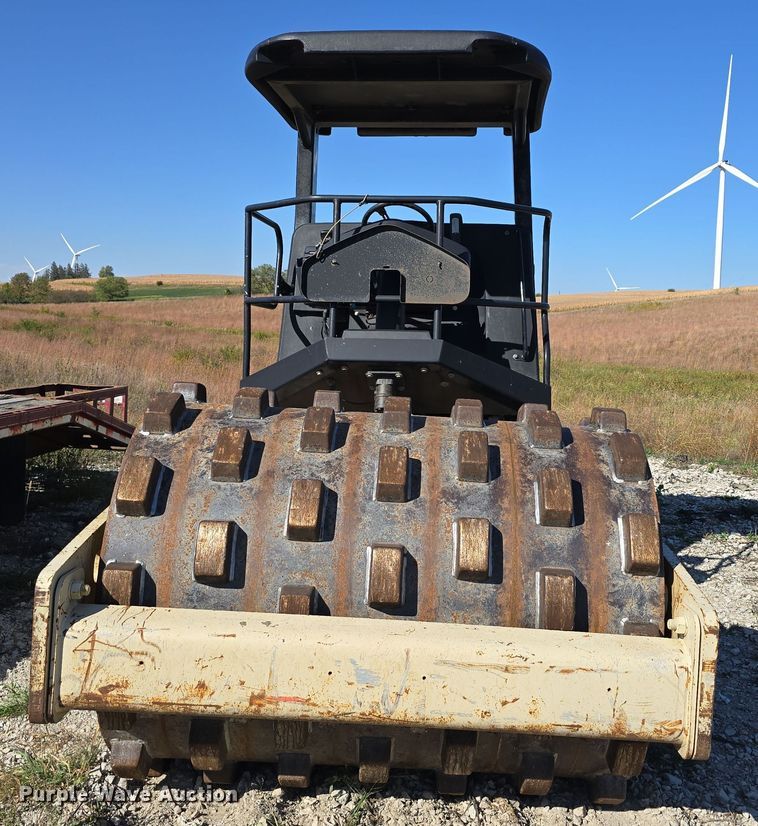 image for item DO5538 2006 Ingersoll Rand SD77F Series TF single drum vibratory roller