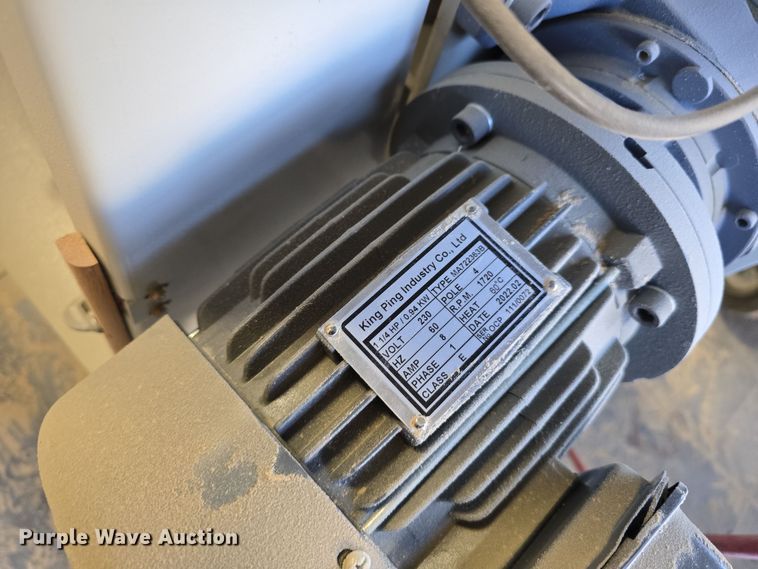 image for item DO5542 2022 CanTek CANMX340 edge bander