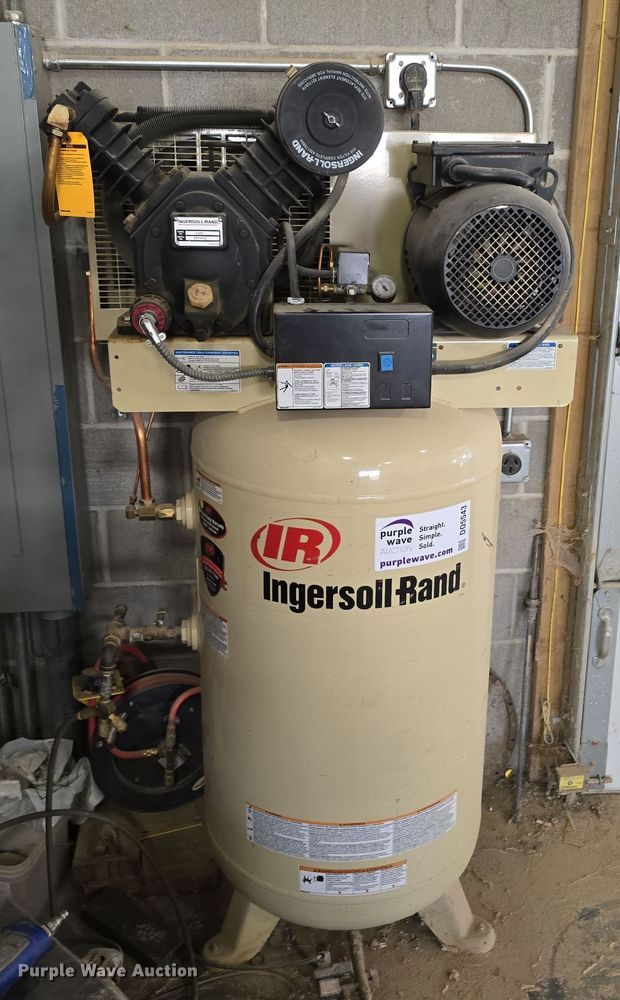 image for item DO5543 Ingersoll Rand 2475N7.5 air compressor