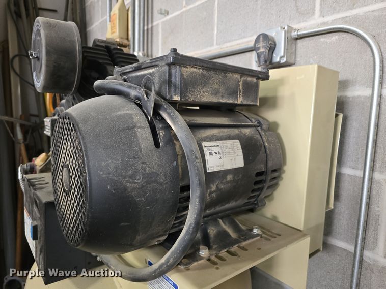 image for item DO5543 Ingersoll Rand 2475N7.5 air compressor