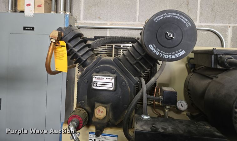 image for item DO5543 Ingersoll Rand 2475N7.5 air compressor