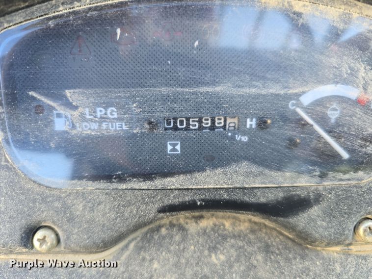 image for item DO5544 Clark CMP 40L forklift