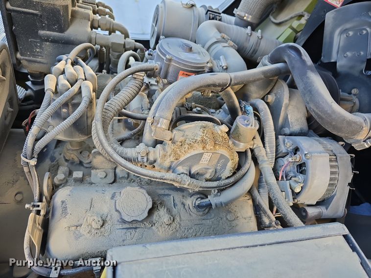 image for item DO5544 Clark CMP 40L forklift