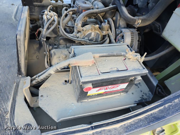 image for item DO5544 Clark CMP 40L forklift