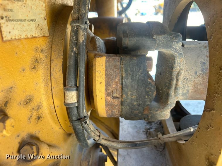 image for item DO7513 2010 Caterpillar  730 haul truck