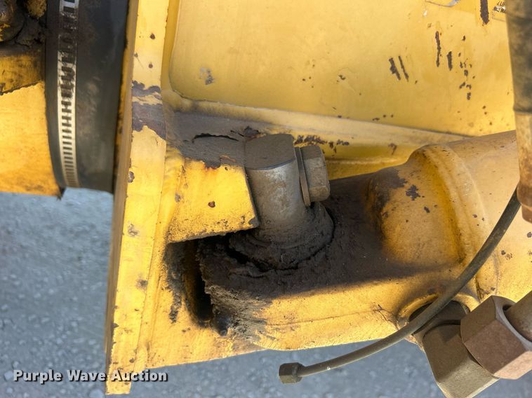 image for item DO7513 2010 Caterpillar  730 haul truck