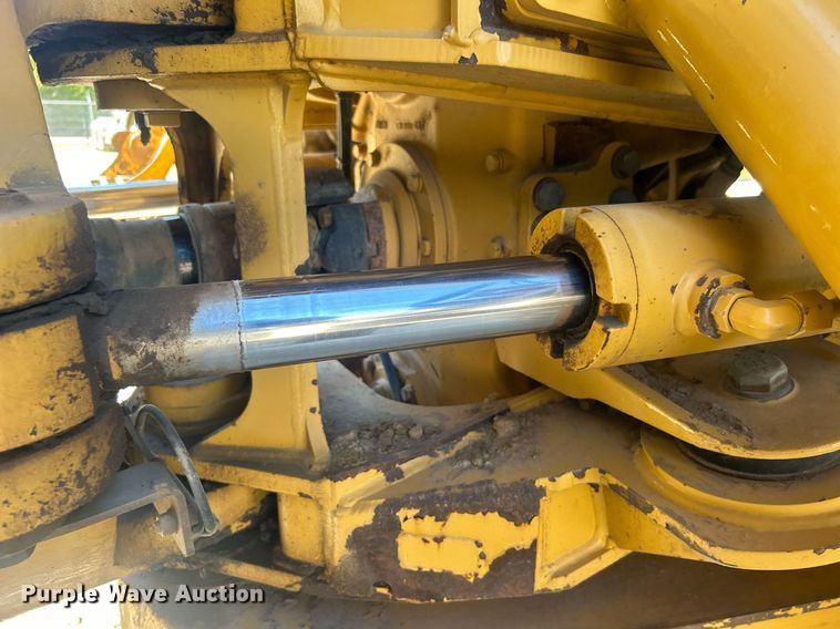 image for item DO7513 2010 Caterpillar  730 haul truck