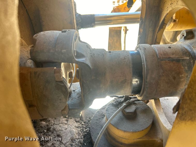 image for item DO7513 2010 Caterpillar  730 haul truck