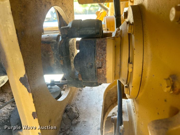 image for item DO7513 2010 Caterpillar  730 haul truck