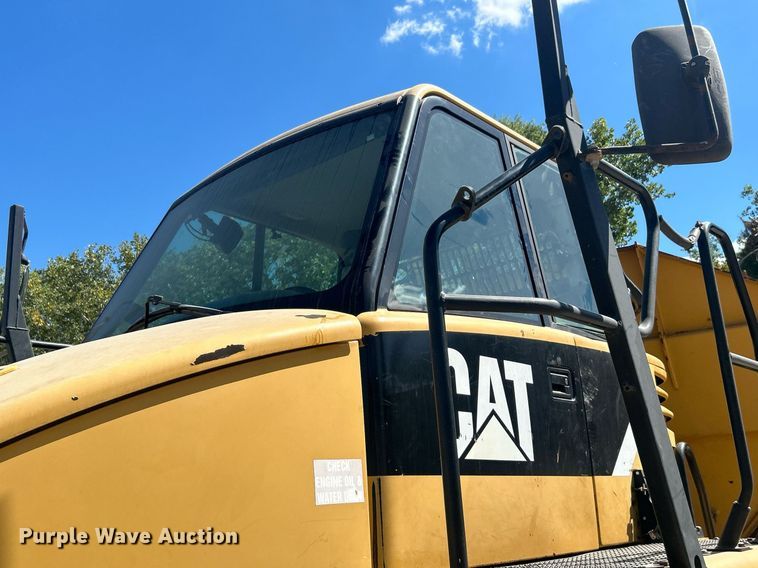 image for item DO7513 2010 Caterpillar  730 haul truck