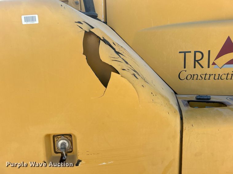 image for item DO7513 2010 Caterpillar  730 haul truck