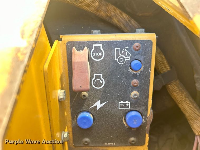 image for item DO7513 2010 Caterpillar  730 haul truck