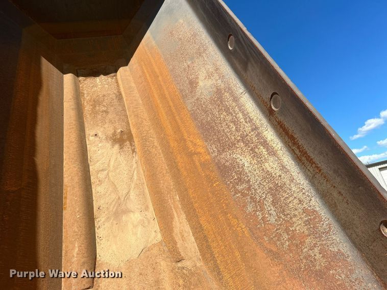 image for item DO7513 2010 Caterpillar  730 haul truck