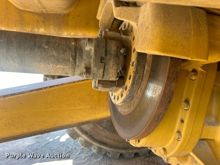 image for item DO7513 2010 Caterpillar  730 haul truck