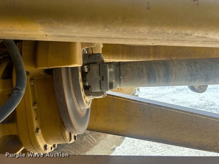 image for item DO7513 2010 Caterpillar  730 haul truck