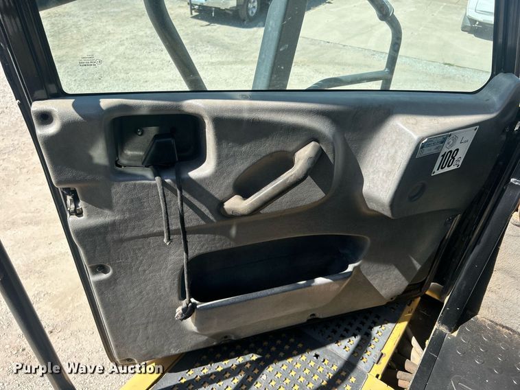 image for item DO7513 2010 Caterpillar  730 haul truck