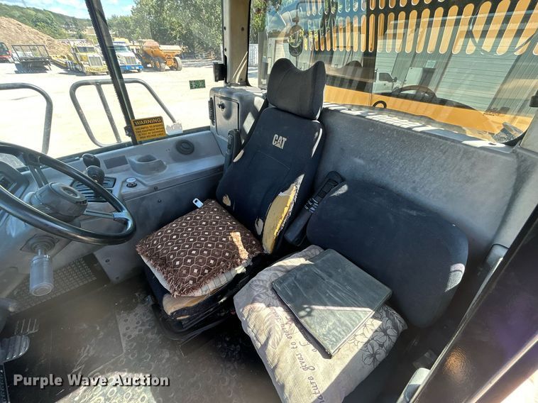 image for item DO7513 2010 Caterpillar  730 haul truck