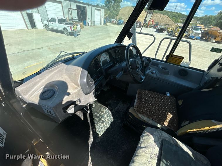 image for item DO7513 2010 Caterpillar  730 haul truck