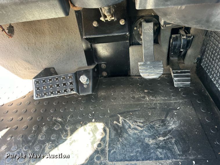 image for item DO7513 2010 Caterpillar  730 haul truck