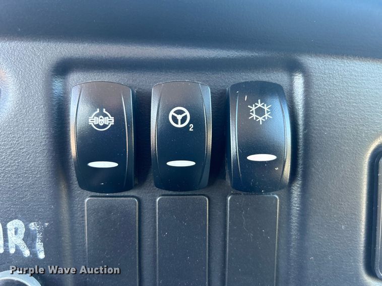 image for item DO7513 2010 Caterpillar  730 haul truck